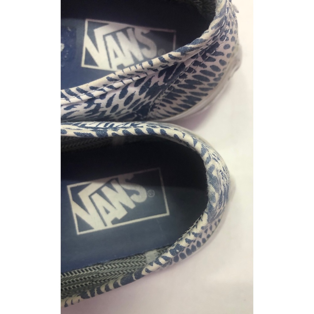 Vans - Picture 4 of 6